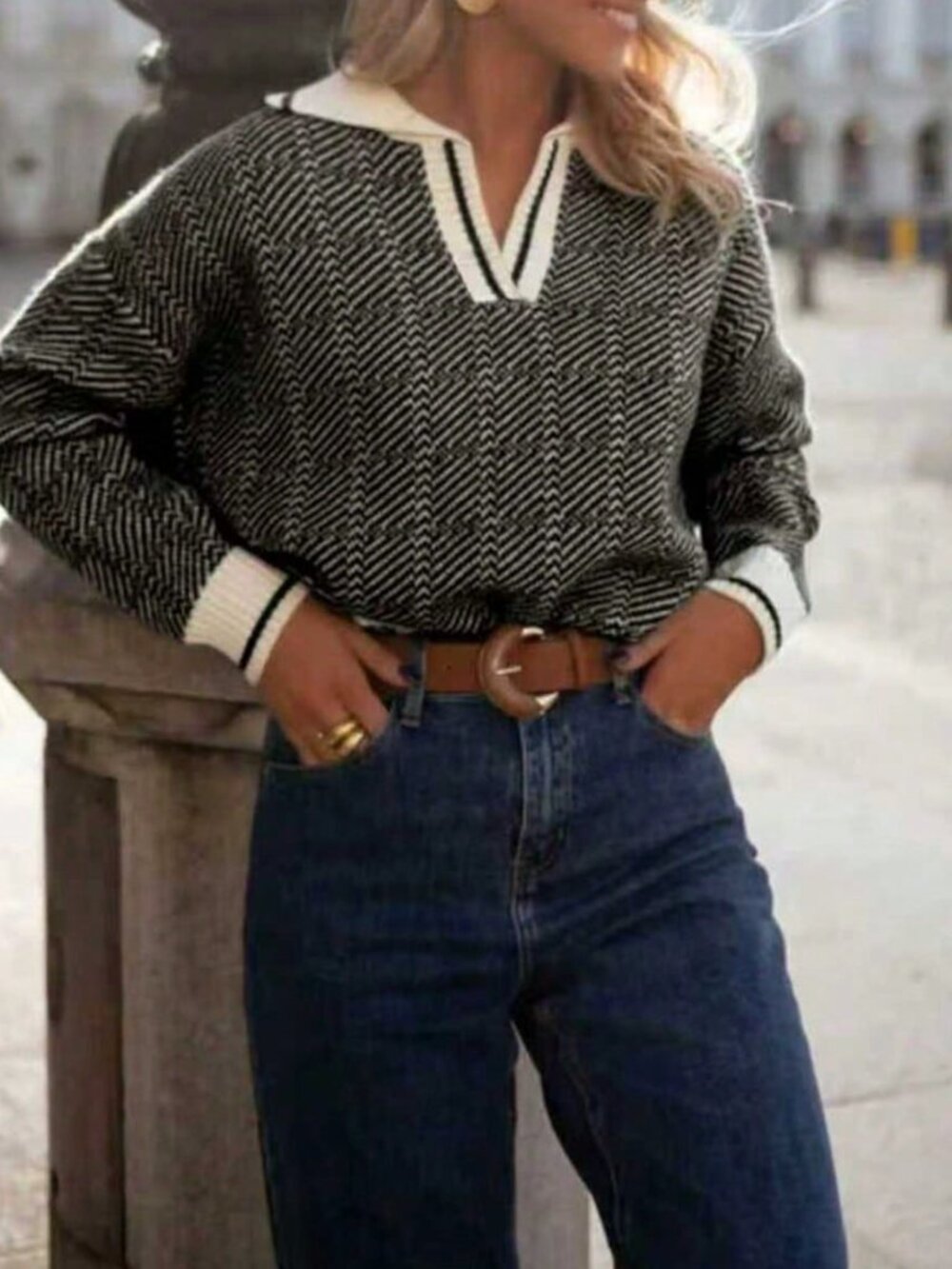 Black Casual Women's V Neck Drop Shoulder Pullover Sweater